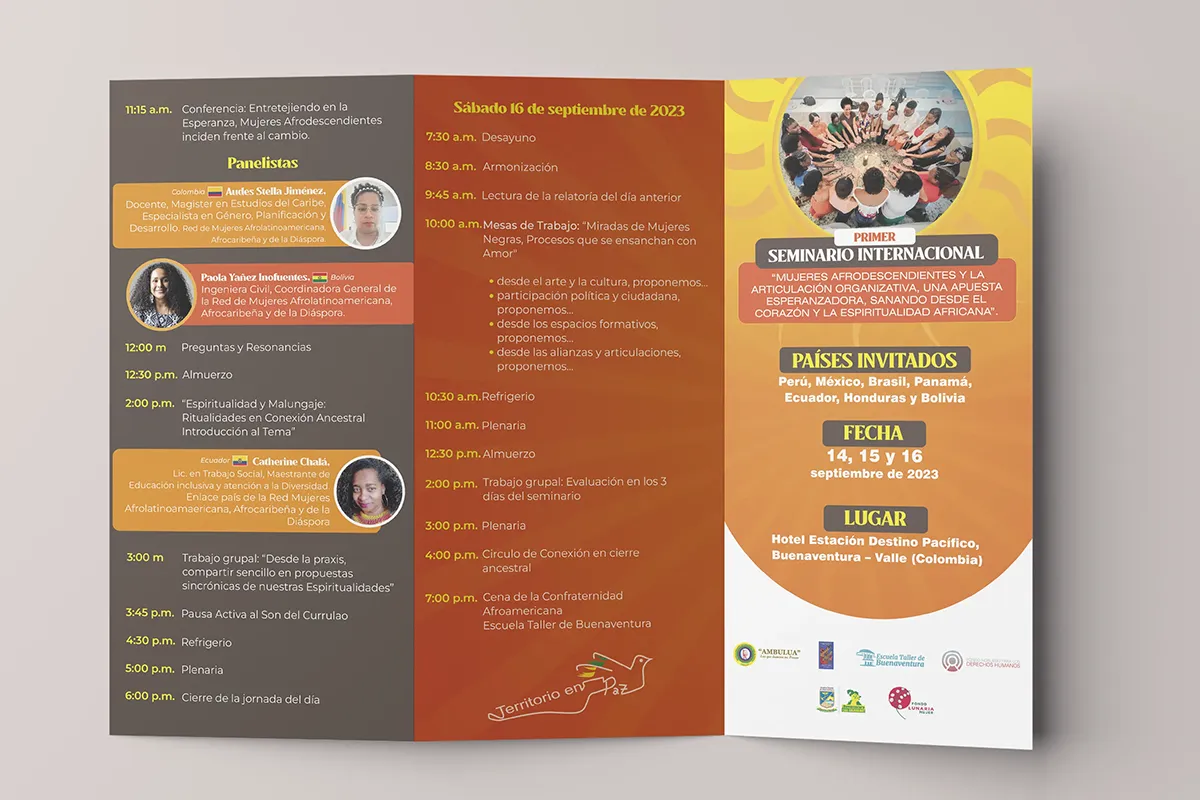 03 Trifold Brochure Mockup-aeminario-internacional-2